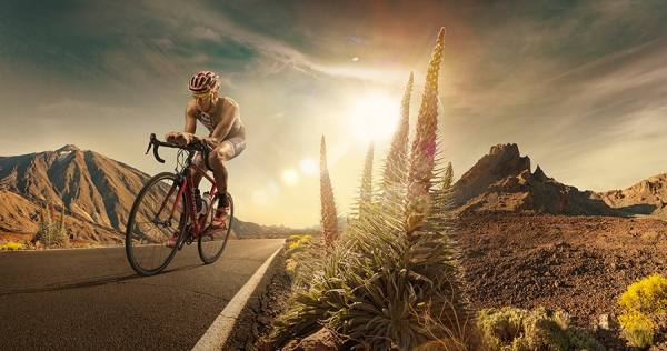 Photograph Iombi Garcia Specialized on One Eyeland