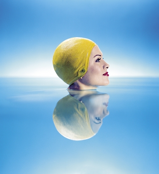 Photograph Tony Garcia Beauty Swimmer on One Eyeland