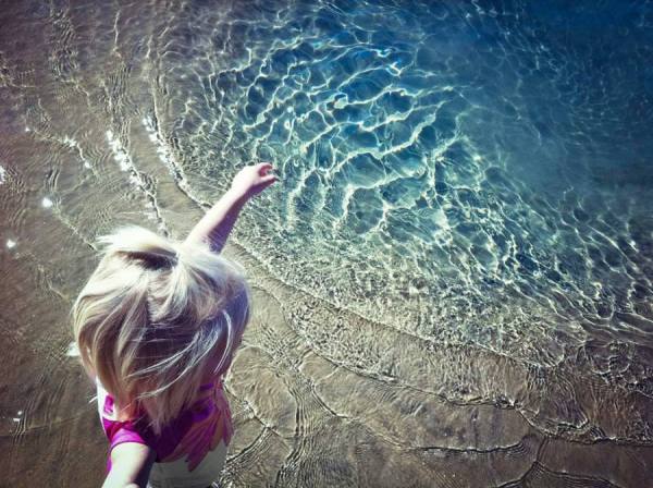 Photograph Tim Hale Clear Water on One Eyeland