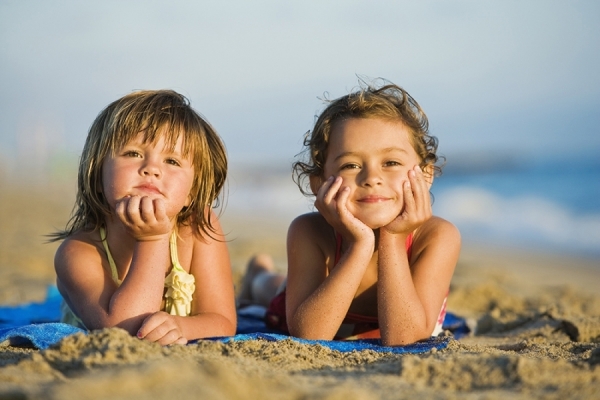 Photograph Tony Garcia Cuties on One Eyeland