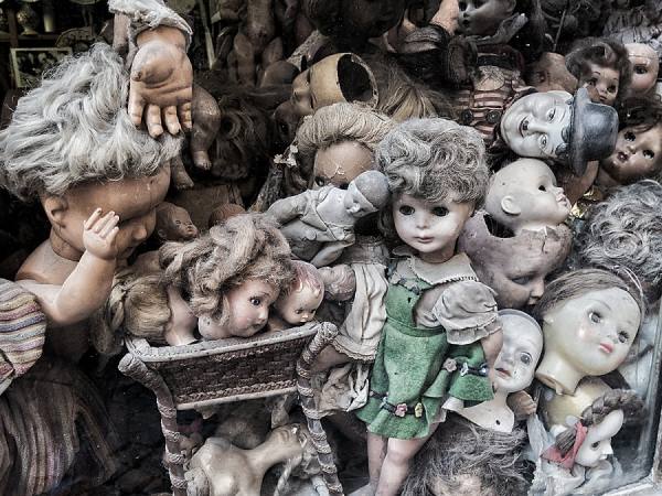 Photograph Gerardo Filocamo Dolls on One Eyeland