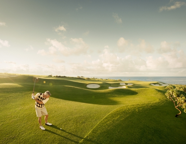 Photograph Erik Almas Golfing on One Eyeland