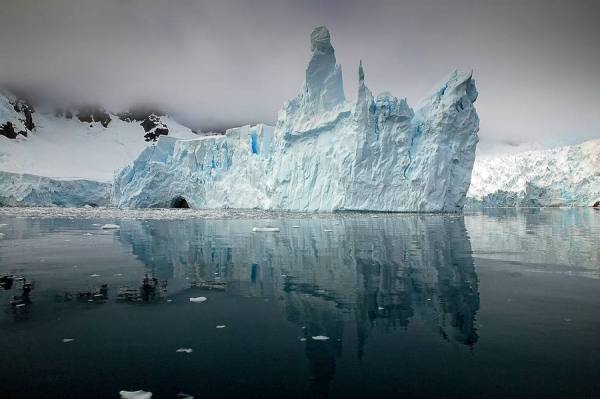 Photograph Michael Poliza Antarctic Glacier on One Eyeland