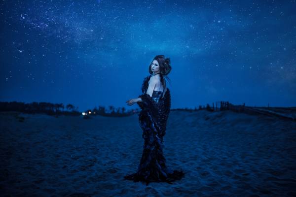 Photograph Haseo Hasegawa Black Sheep on One Eyeland