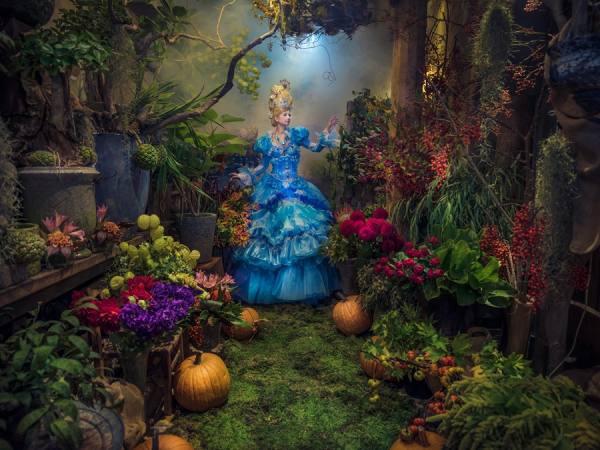 Photograph Haseo Hasegawa Cinderella on One Eyeland