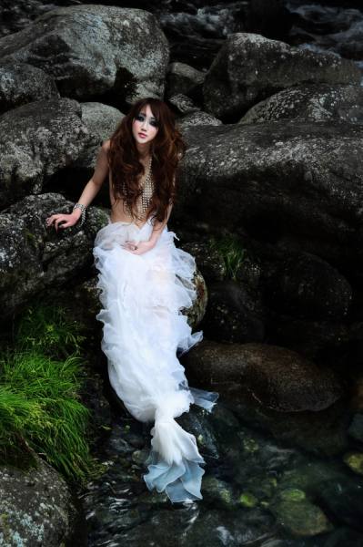 Photograph Haseo Hasegawa Mermaid 14 on One Eyeland