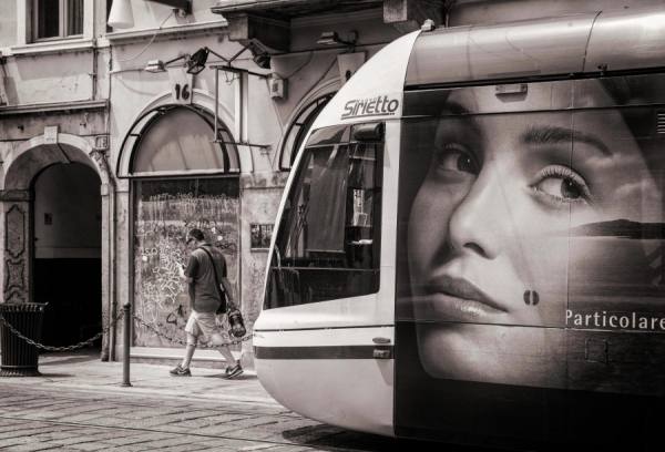 Photograph Marco Virgone Indifferent on One Eyeland