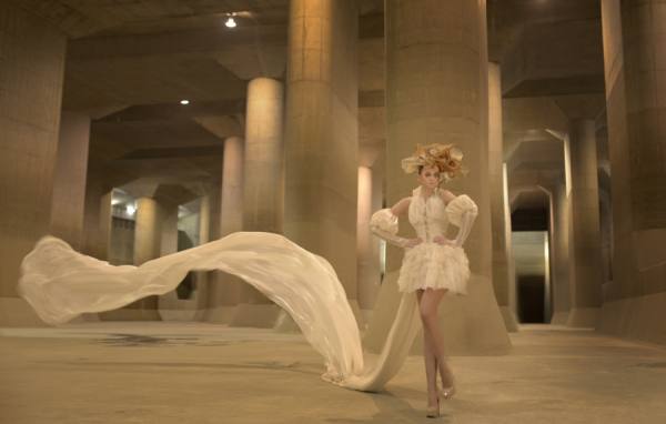 Photograph Haseo Hasegawa Flowing 1 on One Eyeland