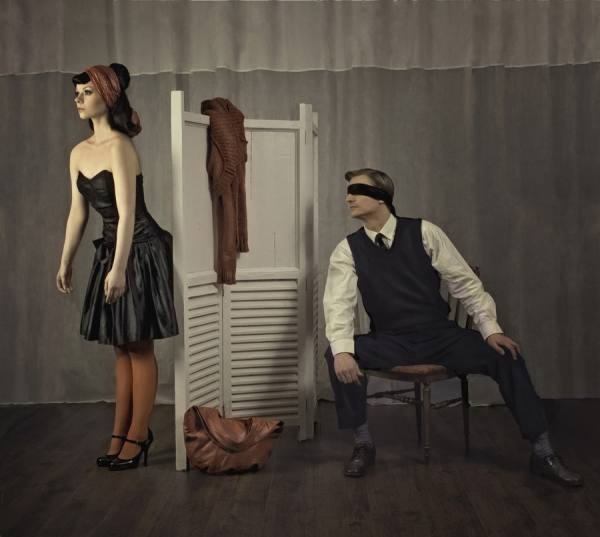 Photograph Peter Kemp Blindfols on One Eyeland