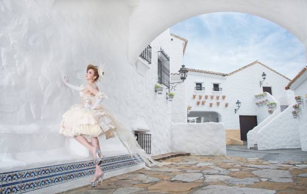 Photograph Haseo Hasegawa Dazzling on One Eyeland