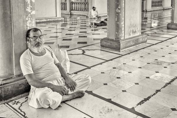 Photograph Arnab Ghosh Looking Through on One Eyeland