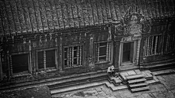 Photograph Eugenia Kyriakopoulou Visiting Angkor on One Eyeland