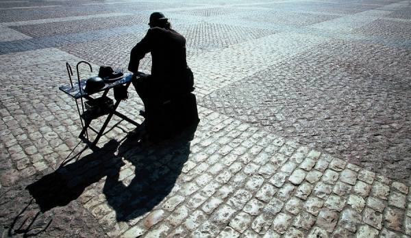 Photograph Charles Macdonald Busker on One Eyeland