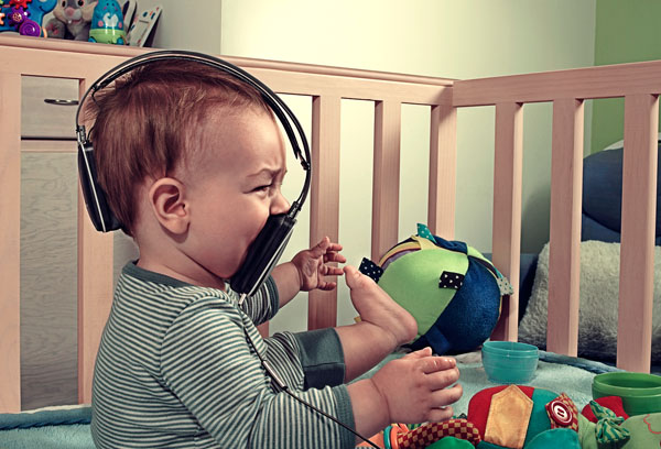 Photograph Diego Arrigoni Canceling Noise Baby on One Eyeland