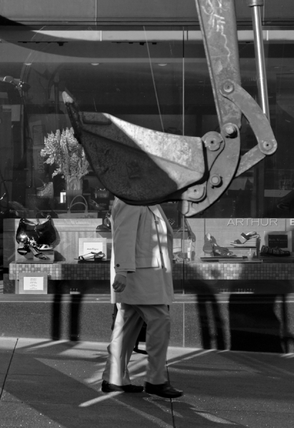 Photograph Chris Swoszowski Construction on One Eyeland