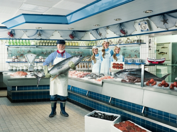Photograph Arthur Mebius Fishstore on One Eyeland