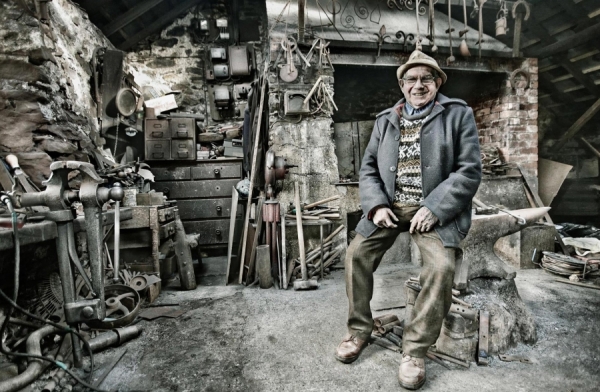 Photograph Nigel Harniman Forgeman on One Eyeland