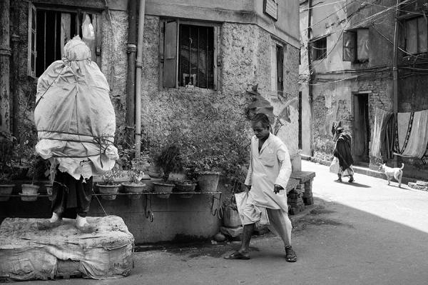 Photograph Suchet Suwanmongkol Kolkata on One Eyeland