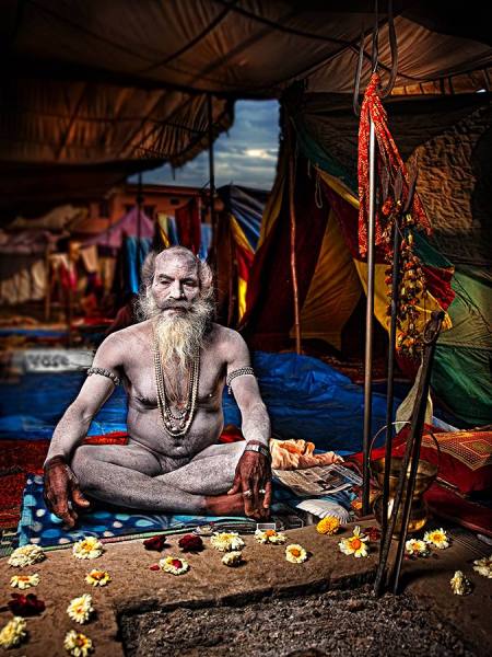 Photograph Suchet Suwanmongkol Kumbh Mela on One Eyeland