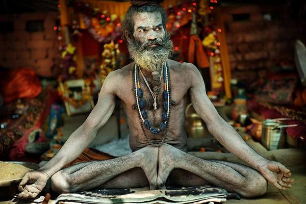 Photograph Suchet Suwanmongkol Kumbh Mela on One Eyeland