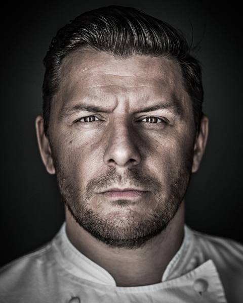 Photograph Jules Tahan Manu on One Eyeland