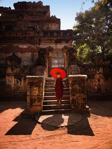 Photograph Suchet Suwanmongkol The Little Monk2 on One Eyeland