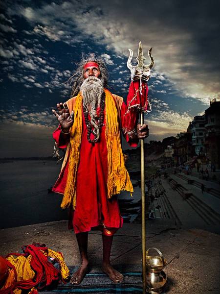 Photograph Suchet Suwanmongkol Varanasi 15 on One Eyeland