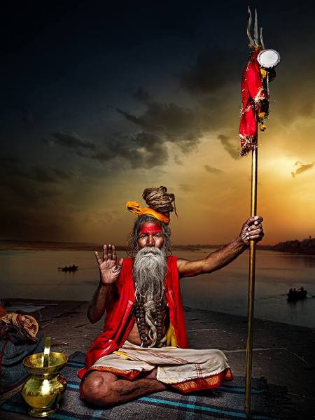 Photograph Suchet Suwanmongkol Varanasi 3 on One Eyeland