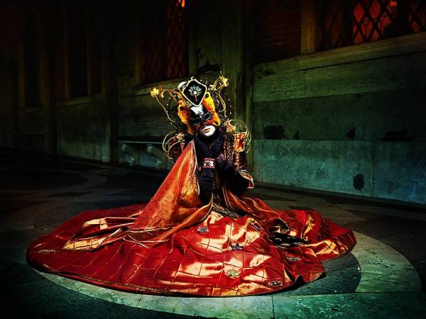 Photograph Suchet Suwanmongkol Venice Carnival 17 on One Eyeland