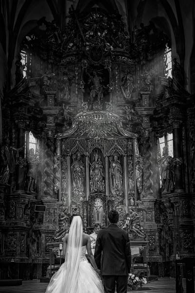 Photograph Dusan Holovej Wedding Ceremony on One Eyeland