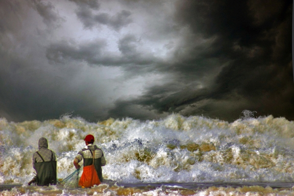 Photograph Nuno Cardoso Storm Makers on One Eyeland