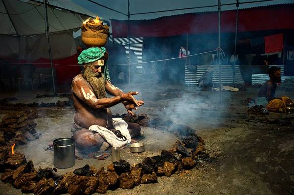 Photograph Suchet Suwanmongkol Maha Kumbh Mela 2013 on One Eyeland