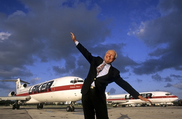 Photograph Red Morgan Sir Freddie Laker on One Eyeland