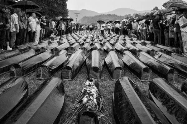 Photograph Yves Choquette Srebrenica 2013 on One Eyeland