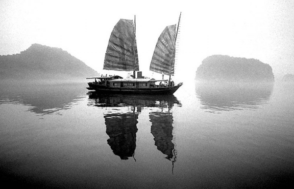 Photograph Jeremy Hunter Boat on One Eyeland