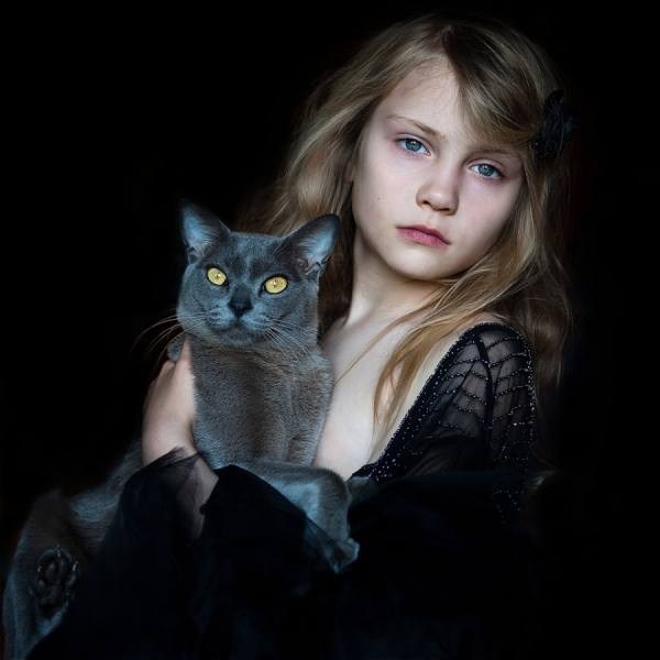 Photograph Anna Ajtner Blue Cat on One Eyeland