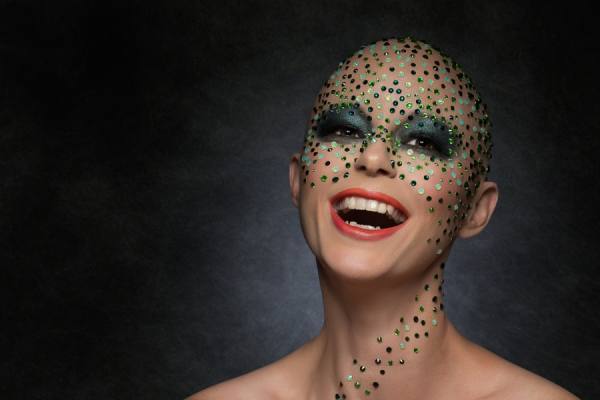 Photograph Quality Pixels Sparkling Laughter on One Eyeland