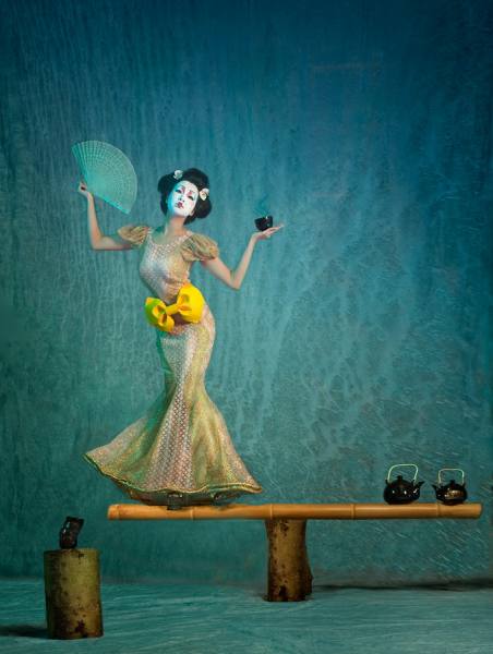 Photograph Peter Kemp Geisha on One Eyeland
