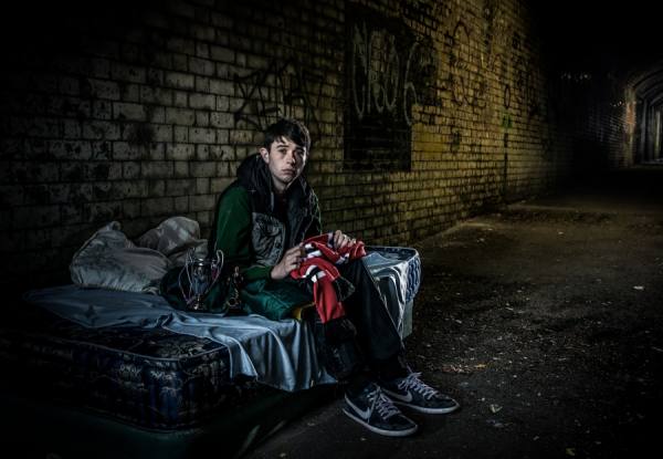 Photograph Jonathan Oakes Sponsor A Room on One Eyeland