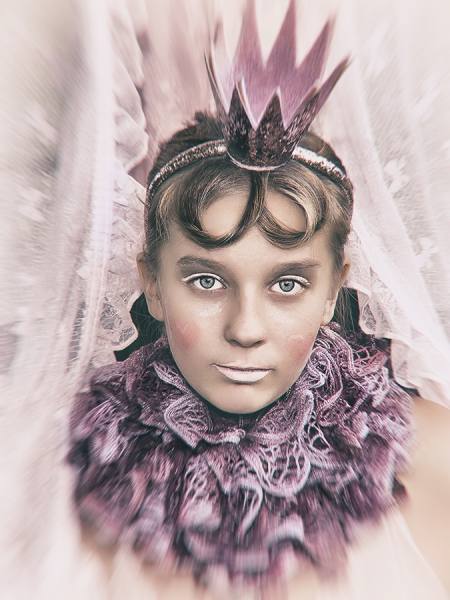 Photograph Niina Sonne Pinkie on One Eyeland