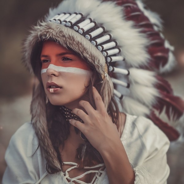 Photograph Tomas Paule Indian Girl on One Eyeland