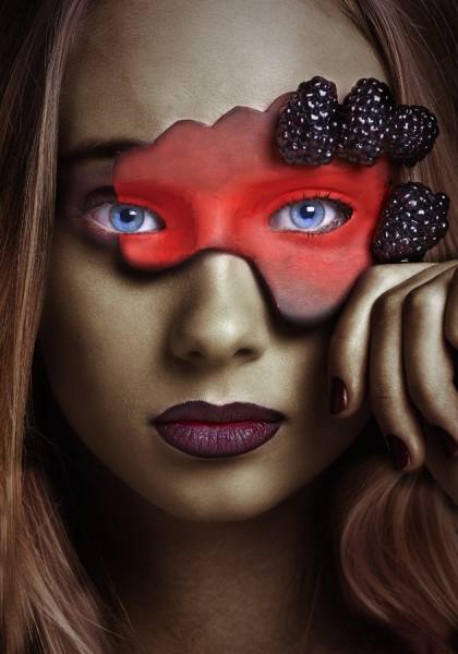 Photograph Turgut Azov Blackberry on One Eyeland