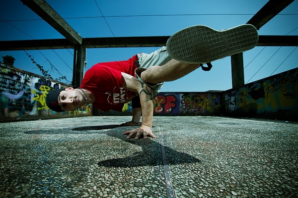Photograph Andrea Livieri Break Dancer on One Eyeland