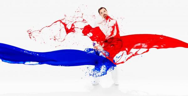 Photograph David Ellis Eddie Izzard on One Eyeland