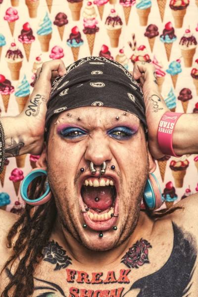 Photograph Ian Pettigrew Freakshow on One Eyeland