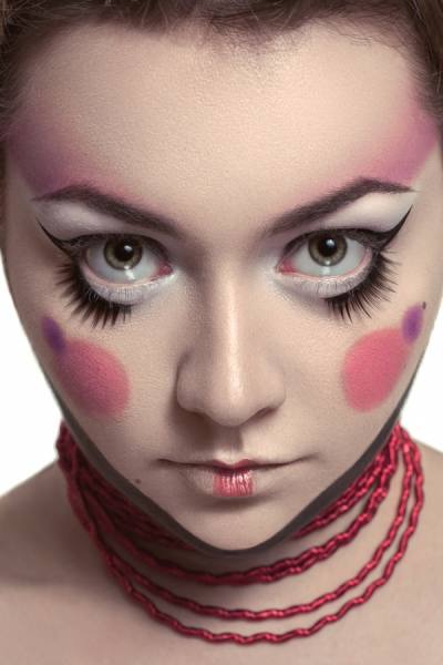 Photograph Stefan Amer Geisha on One Eyeland