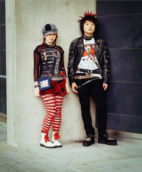 Photograph Jonathan Oakes Japanese Punks on One Eyeland