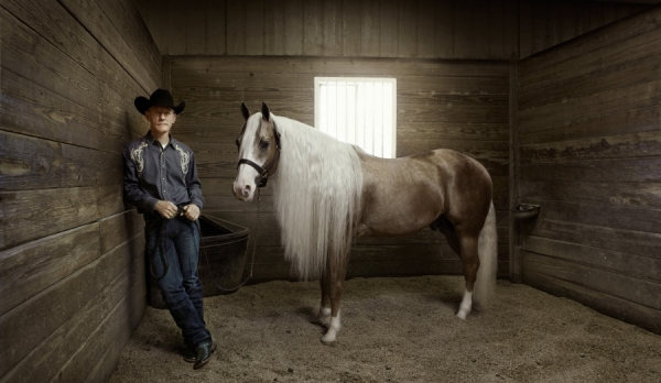 Photograph Erik Almas Lyle 1 on One Eyeland
