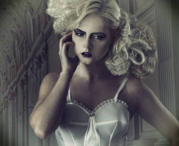 Photograph Heike Suhre Mary Janine on One Eyeland