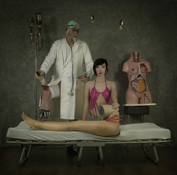 Photograph Peter Kemp Plastic Surgery on One Eyeland